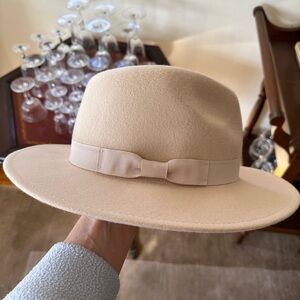 J.Crew Western Fedora Hat with Grosgrain Trim. Tan / beige color. Size M-L.